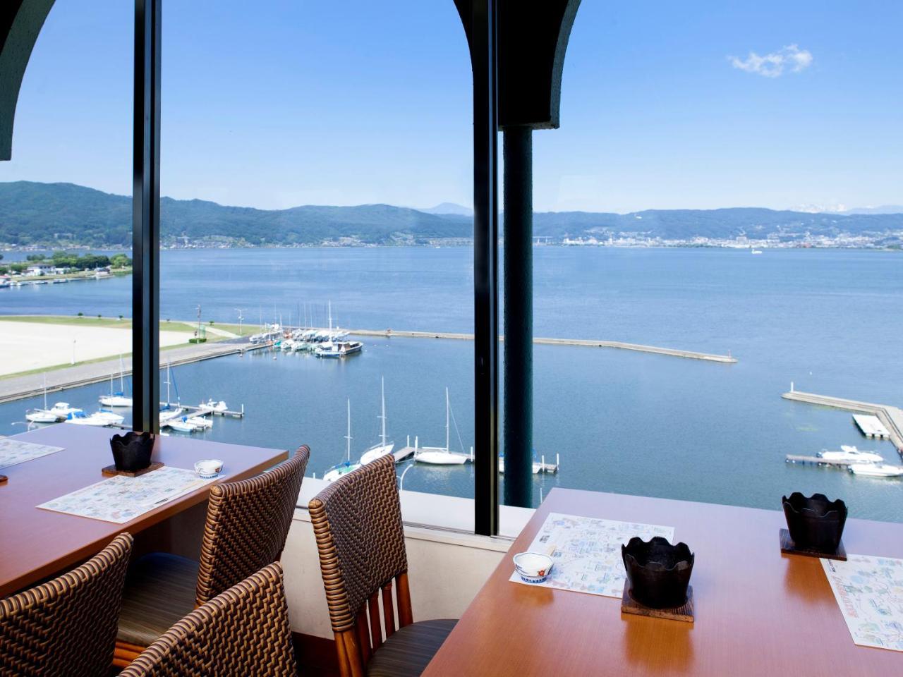 Suwa Lakeside Hotel Екстер'єр фото